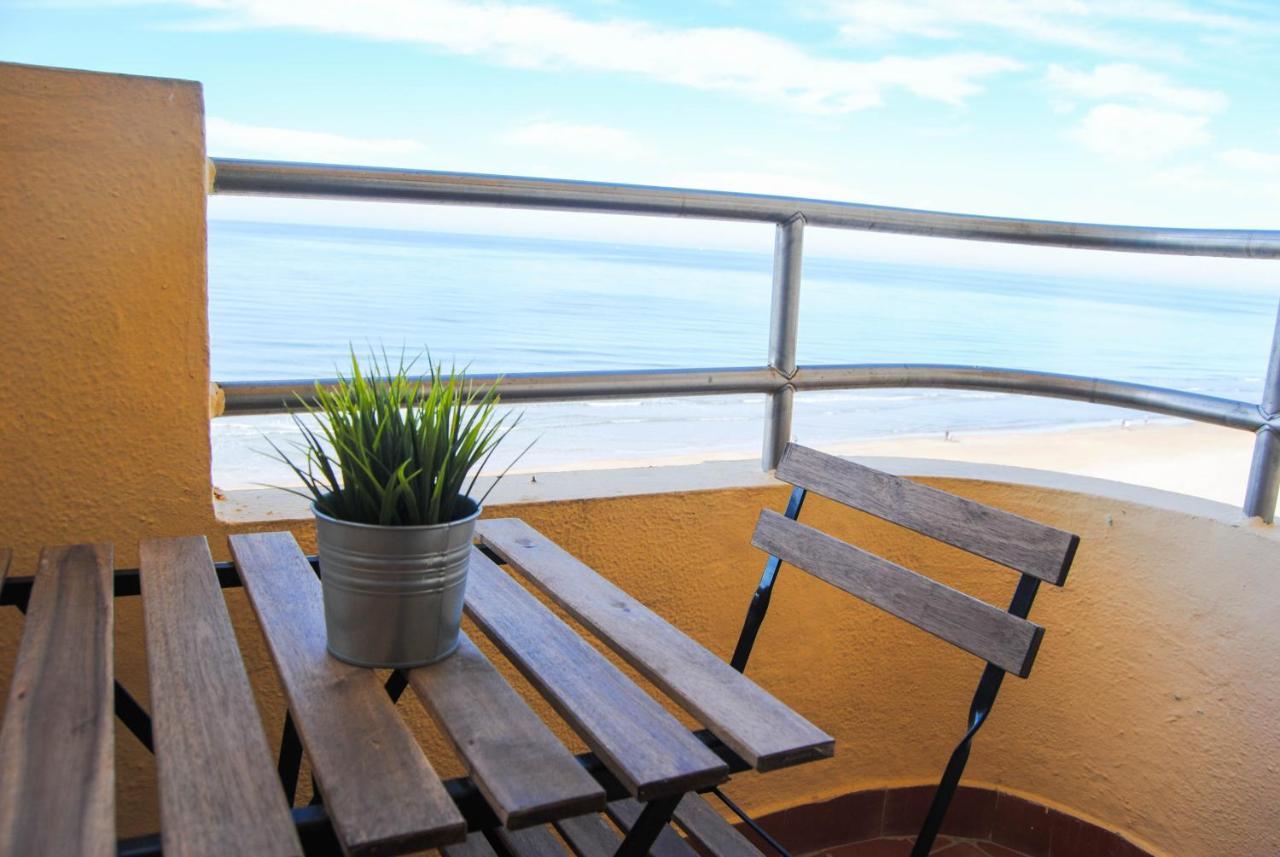 Piso Amplio Frente Al Mar En Pleno Paseo Maritimo. Apartment Cádiz Exterior photo